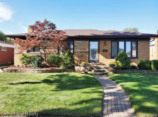 28677 Campbell Dr, Warren, MI 48093