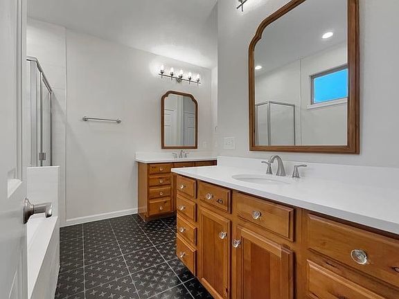 2nd image of 1775 Green River Dr #11