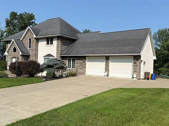 2nd image of 1013 Gabriella Ave