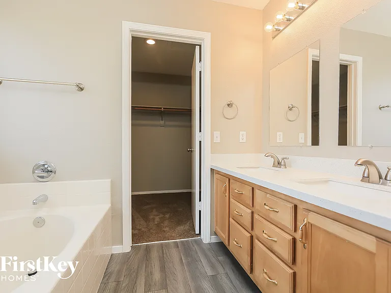 1605 Cider Ct — Photo 11