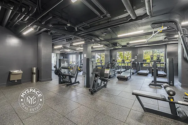 Rented by MySpaceNYC | media 30