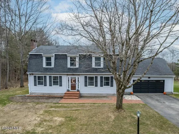 124 Woodlawn Drive, Gloversville, NY 12078