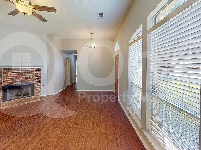 12603 Summer Hill Dr — Photo 8