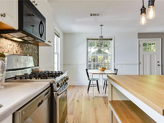 4th image of 1907 Pasadena Dr #1