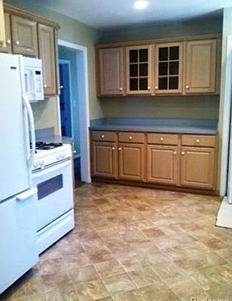 Hawthorne Kitchen View 2