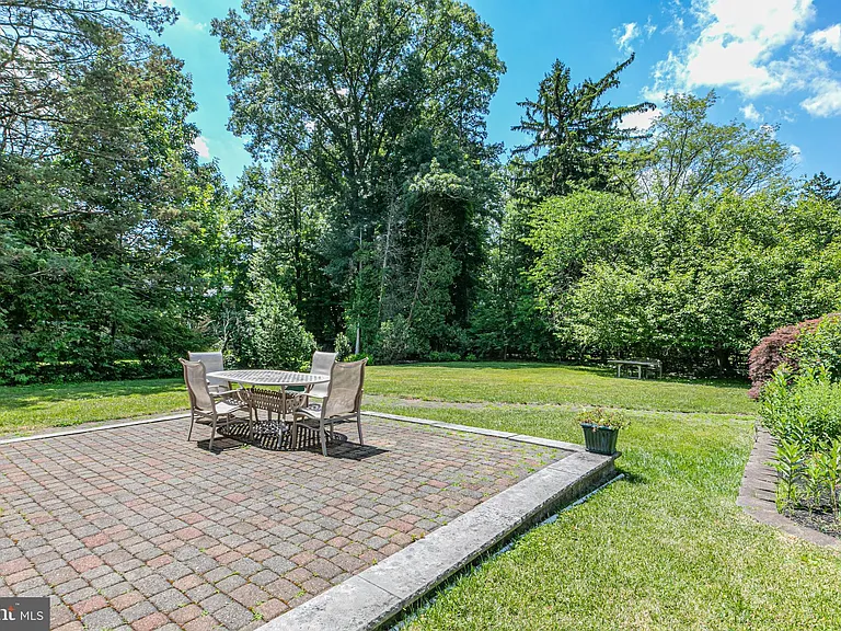 254 Jefferson Rd — Photo 41