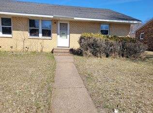3204-3206 Runway Ave, Eau Claire, WI 54703