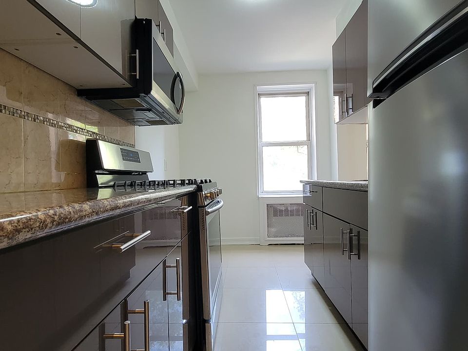 1st image of 388 Avenue S #2F
