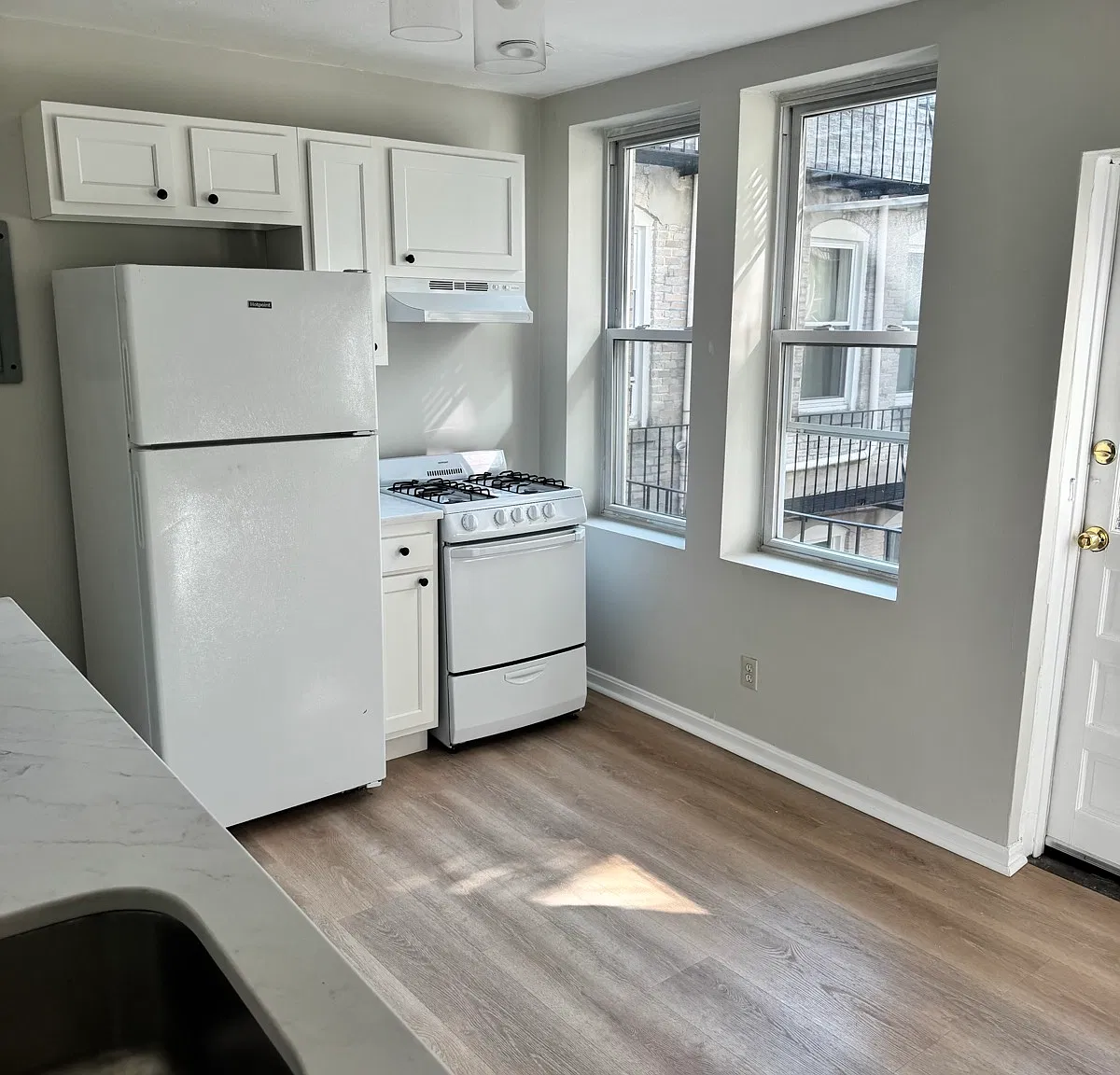 224 Hanover Street Apartments — Photo 1