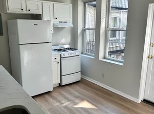 224 Hanover St APT 11, Boston, MA 02113