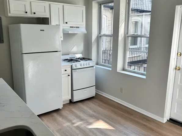 224 Hanover St, Boston, MA