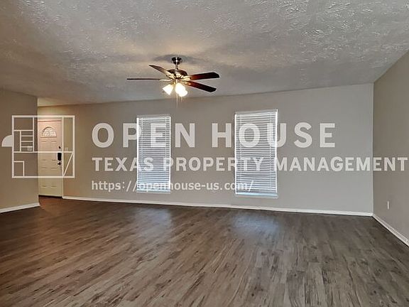 4th image of 14203 Cornelia Dr