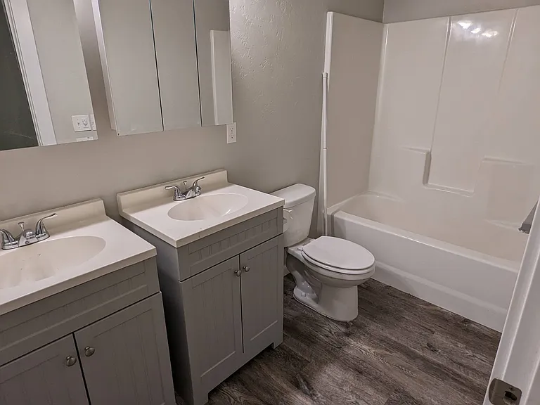 3422 Sharon Way — Photo 18