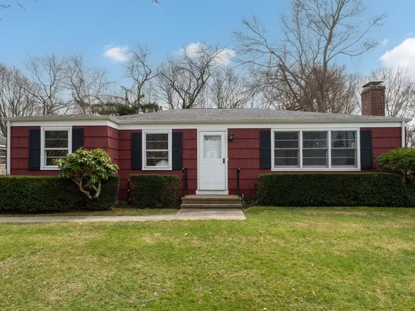 17 Collins Drive, Branford, CT 06405