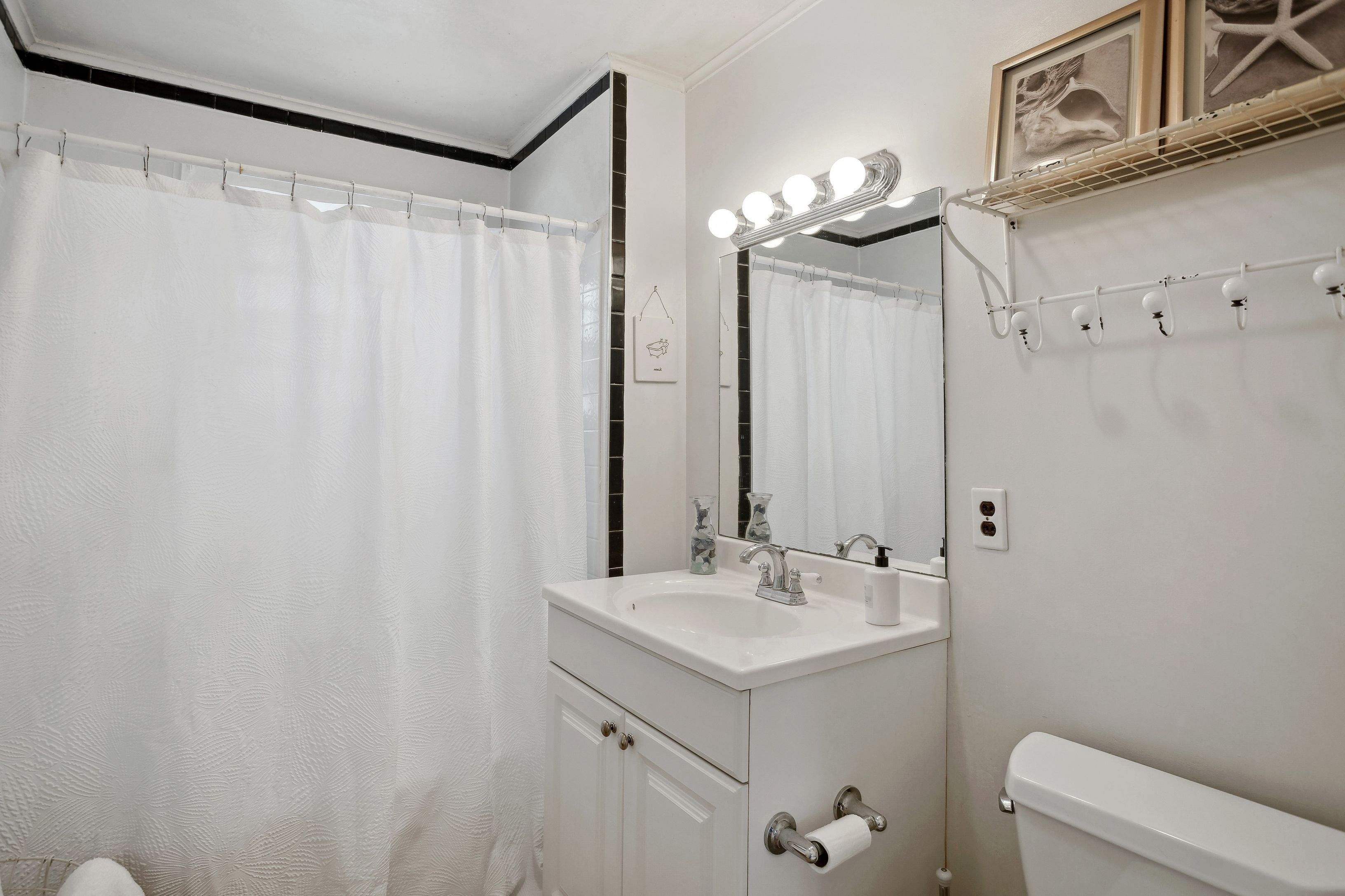 16 Ave, Westhampton, NY 11977 Out East