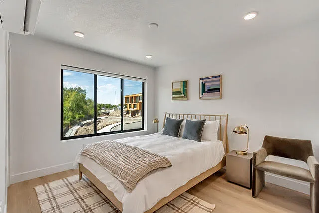 64 W Iko Ave #U325 — Photo 11