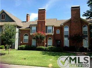 108 Cobblestone Row, Denton, TX 76207