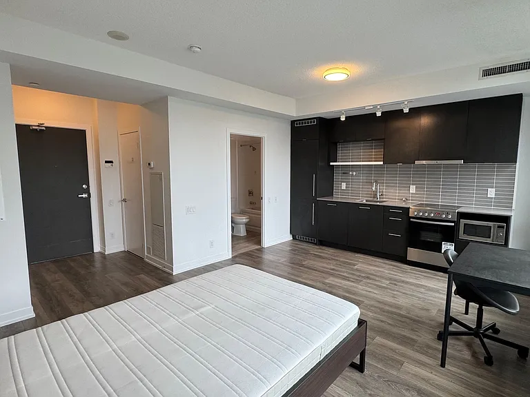 365 Church St #609 — Photo 5