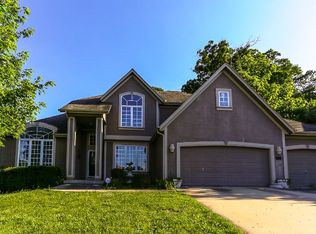 529 NE Emerald Dr, Lees Summit, MO 64064
