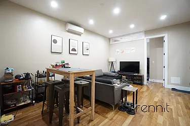 Rented by Rennit Inc.