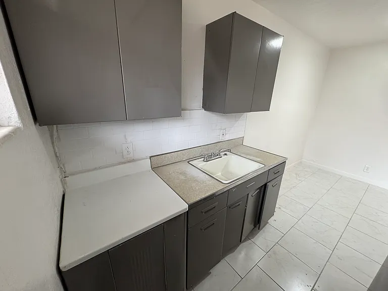 1501 N Oregon St #5 — Photo 7