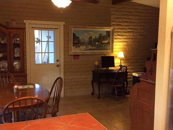 5th image of 207 E Avenue I