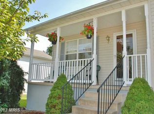262 Bishops Glen Dr, Frederick, MD 21702