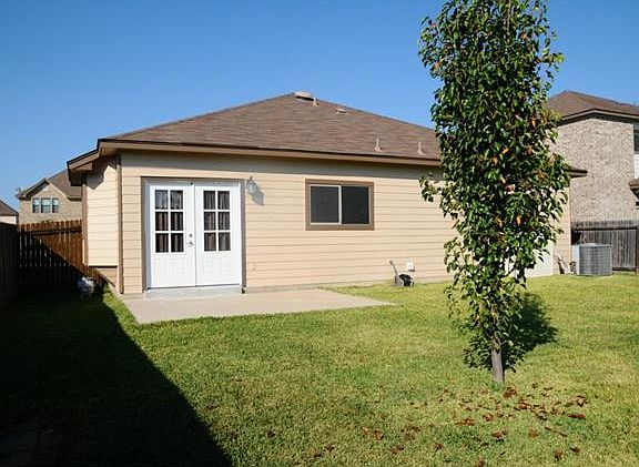 3rd image of 1748 Bayland St
