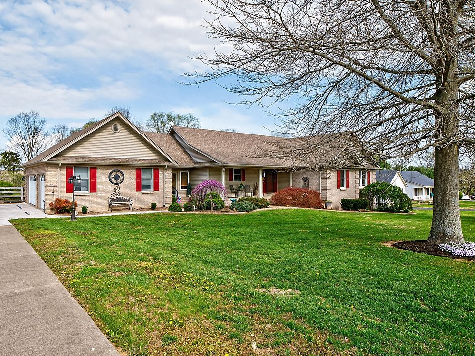 1st image of 113 Greystone Dr