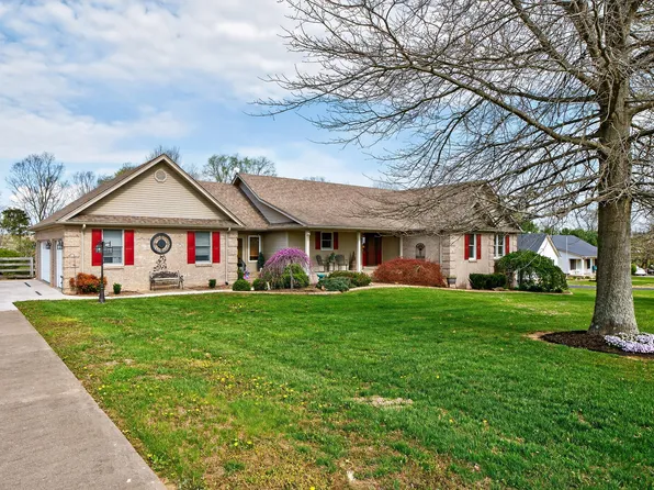 113 Greystone Dr, Nicholasville, KY 40356