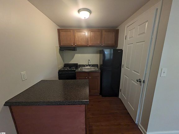 2nd image of 201 Chandler Dr APT 9D