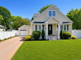 305 Arnold Avenue, West Babylon, NY 11704