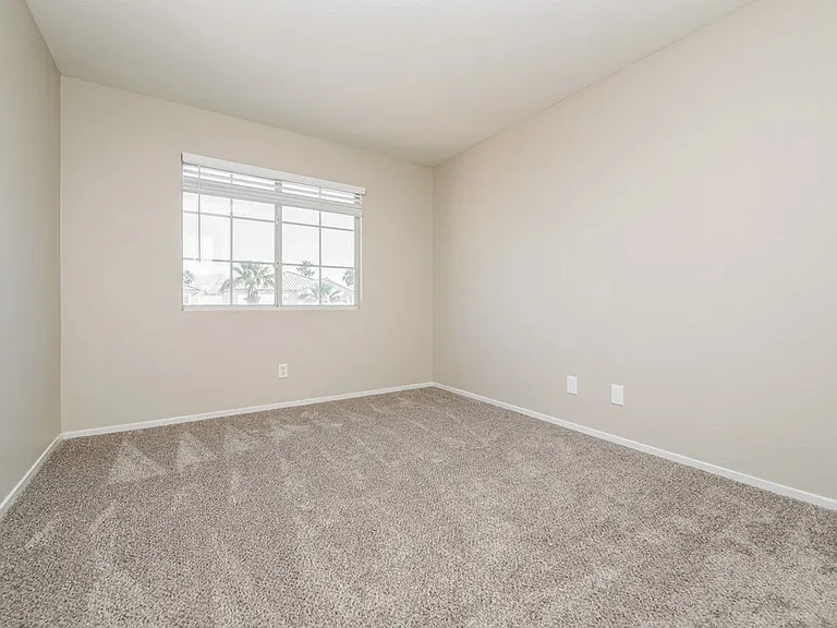 2205 Royal Caribbean Ave — Photo 13