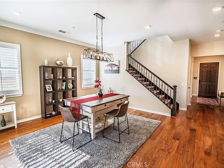 26424 Township St — Photo 9