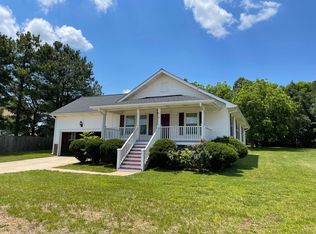 916 Avent Ferry Rd, Holly Springs, NC 27540