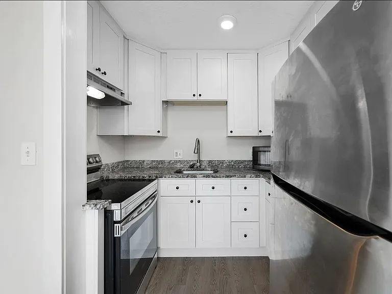 3554 1st Ave N #203 — Photo 9