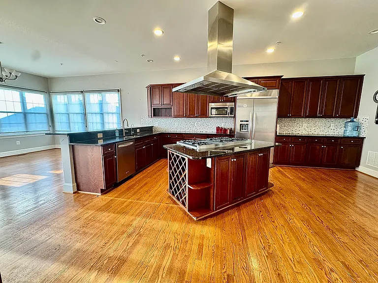 12019 Tregoning Pl — Photo 10