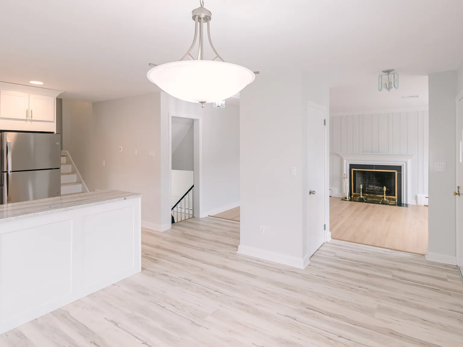 3 bed, 2.5 bath, 2486 sqft, $6,500 — Photo 4