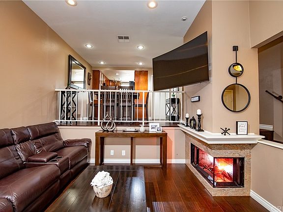 3rd image of 17931 River Cir