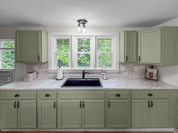 3rd image of 163 Old Limington Road