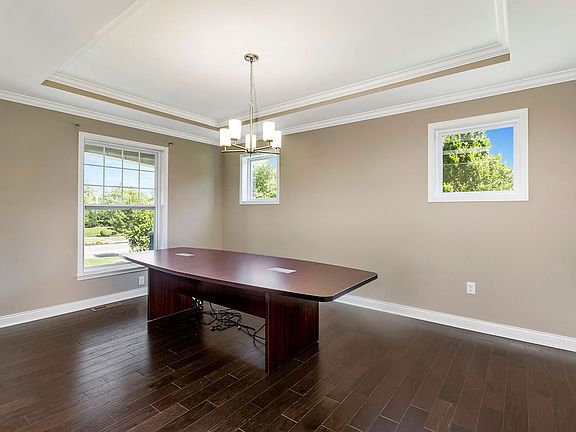 4th image of 3985 Hudson Hills Ln