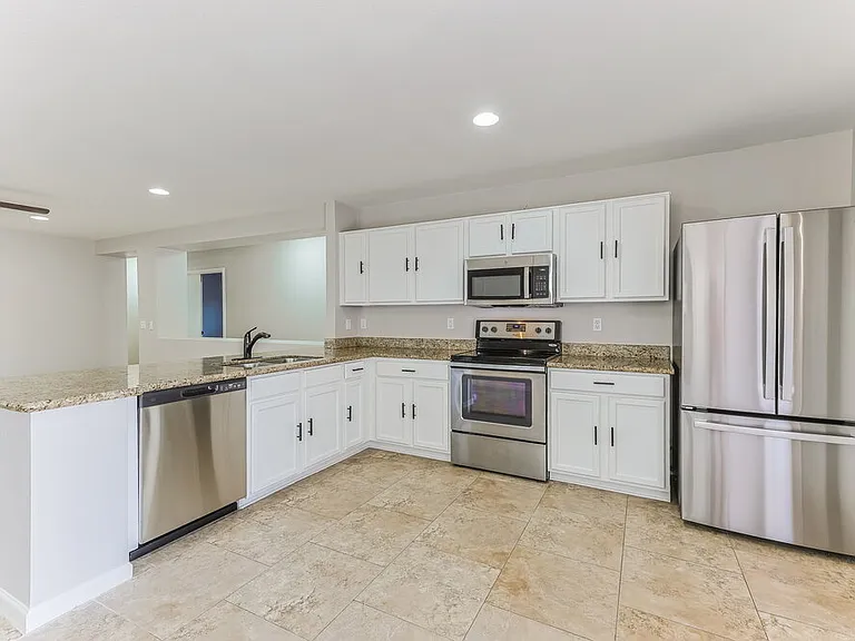 2281 E Peach Tree Dr — Photo 7