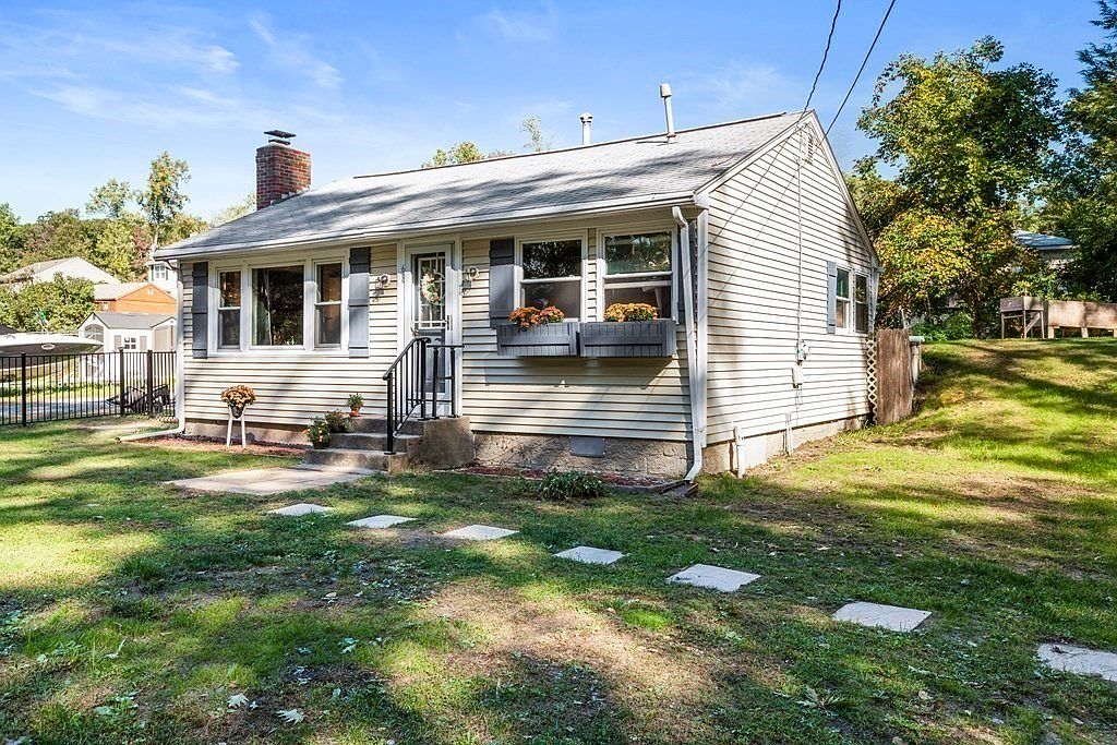 68 Shore Rd, Douglas, MA 01516 Zillow