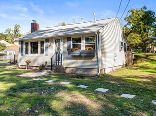 68 Shore Rd, Douglas, MA 01516