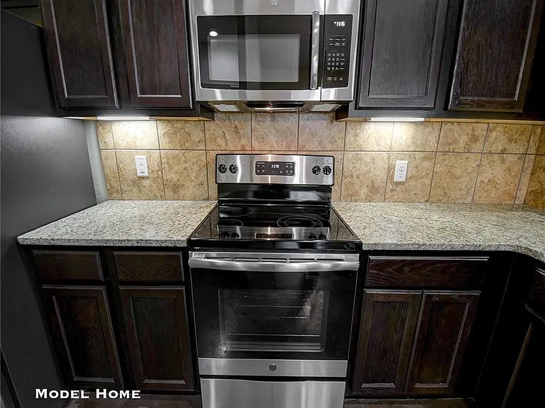 265 Joanne Loop #A — Photo 9