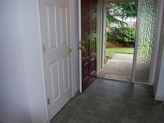 2nd image of 2714 NE 116th St