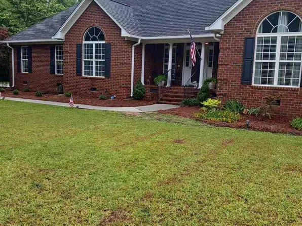 2920 Secretariat Dr, Florence, SC 29505