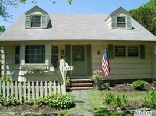 117 Sunset Rd, Massapequa, NY 11758