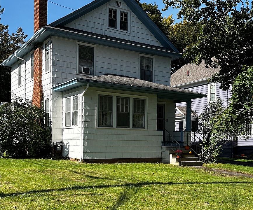 1st image of 610 Charmouth Dr