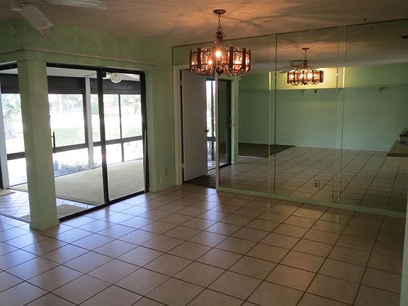 3rd image of 3703 Hertford Ct